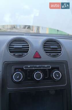 Мінівен Volkswagen Caddy 2012 в Києві