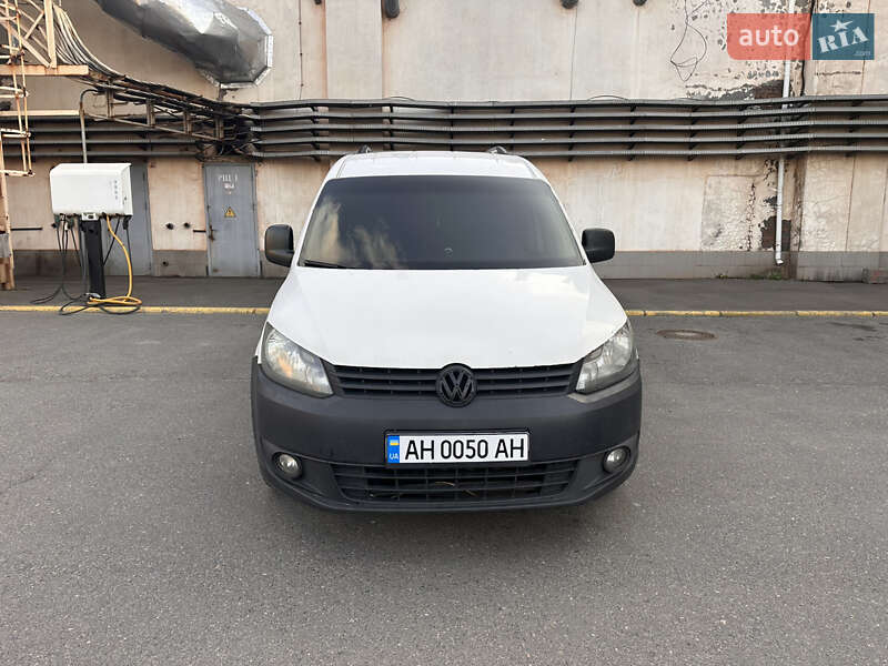 Грузовой фургон Volkswagen Caddy 2013 в 