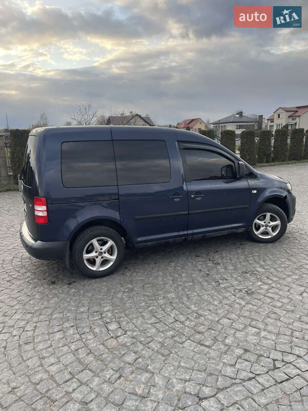 Минивэн Volkswagen Caddy 2012 в Львове