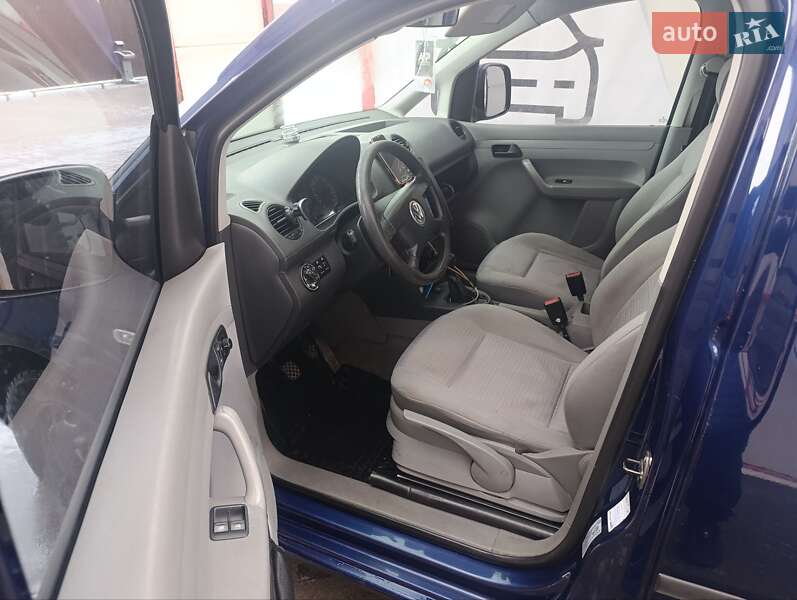 Минивэн Volkswagen Caddy 2005 в 