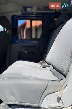 Минивэн Volkswagen Caddy 2010 в 