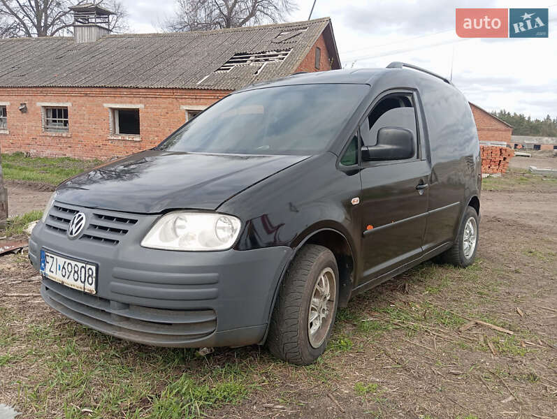 Грузовой фургон Volkswagen Caddy 2004 в 