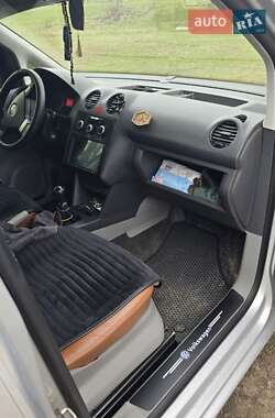 Минивэн Volkswagen Caddy 2010 в 