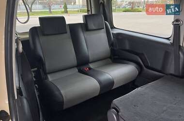 Минивэн Volkswagen Caddy 2015 в 