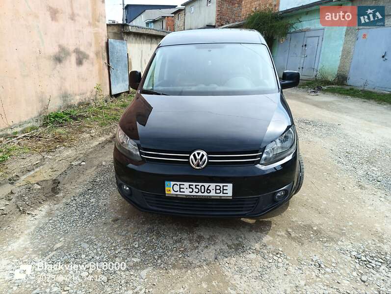 Минивэн Volkswagen Caddy 2010 в 