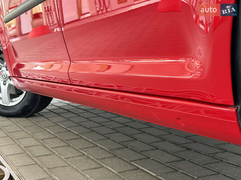 Минивэн Volkswagen Caddy 2010 в Житомире