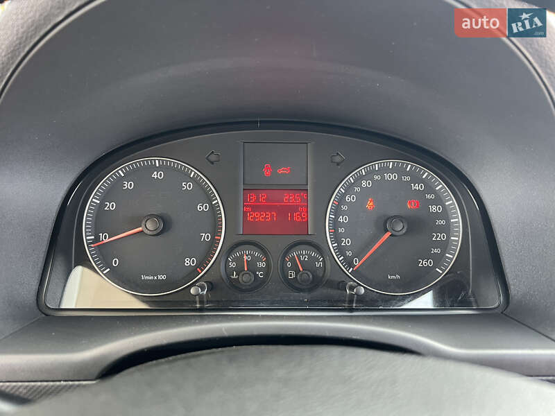 Минивэн Volkswagen Caddy 2010 в Житомире