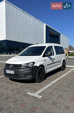 Грузопассажирский фургон Volkswagen Caddy 2015 в 