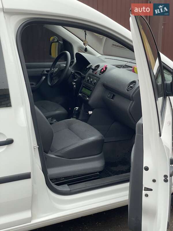 Минивэн Volkswagen Caddy 2014 в Хмельницком