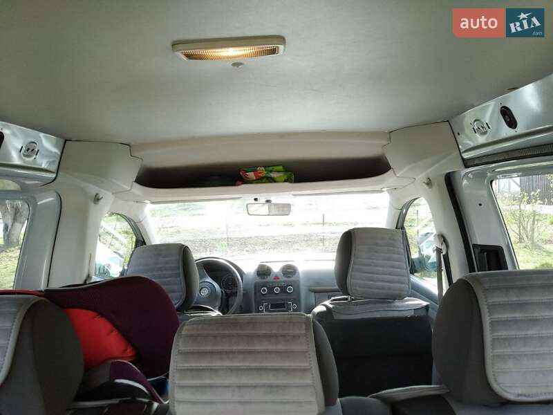 Мінівен Volkswagen Caddy 2011 в Бучі