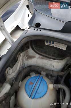 Мінівен Volkswagen Caddy 2010 в 