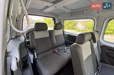 Мінівен Volkswagen Caddy 2013 в 