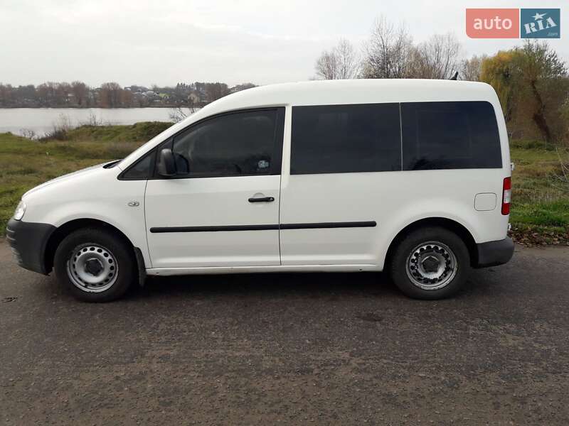 Минивэн Volkswagen Caddy 2010 в Житомире