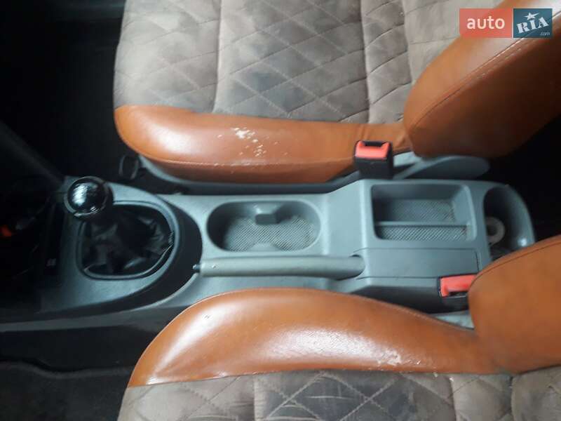 Минивэн Volkswagen Caddy 2010 в Житомире