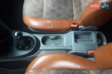 Минивэн Volkswagen Caddy 2010 в 