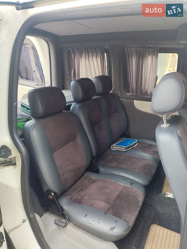 Минивэн Volkswagen Caddy 2006 в Киеве