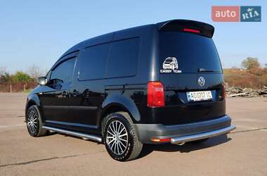 Минивэн Volkswagen Caddy 2016 в Ужгороде