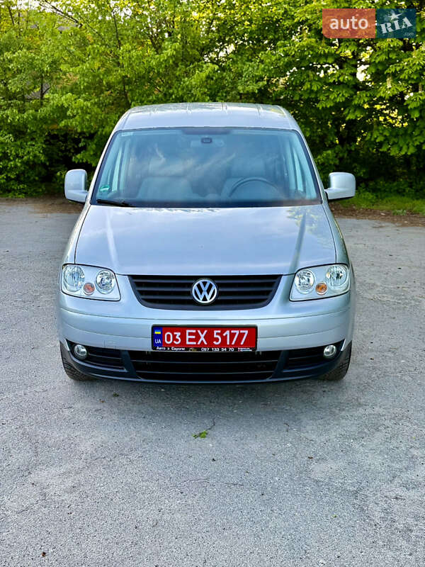 Минивэн Volkswagen Caddy 2009 в Шепетовке