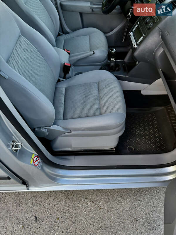 Минивэн Volkswagen Caddy 2009 в Шепетовке