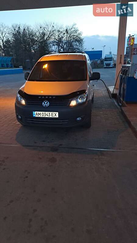 Грузовой фургон Volkswagen Caddy 2012 в Олевске