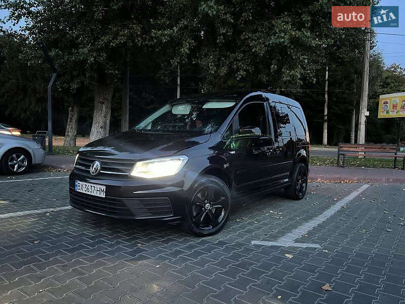 Минивэн Volkswagen Caddy 2016 в Хмельницком