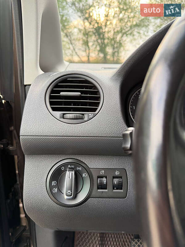 Минивэн Volkswagen Caddy 2011 в Лубнах