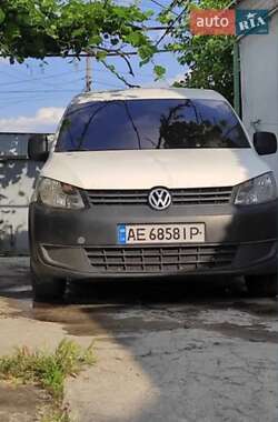 Вантажний фургон Volkswagen Caddy 2013 в Дніпрі