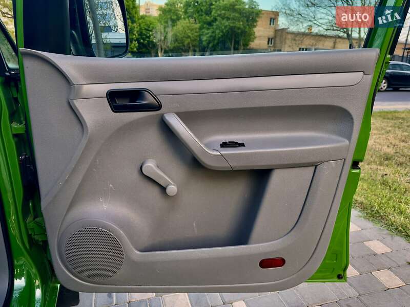 Минивэн Volkswagen Caddy 2007 в Одессе фото 41 Минивэн Volkswagen Caddy 2007 в Одессе