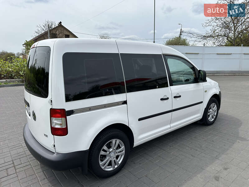 Минивэн Volkswagen Caddy 2014 в Киеве