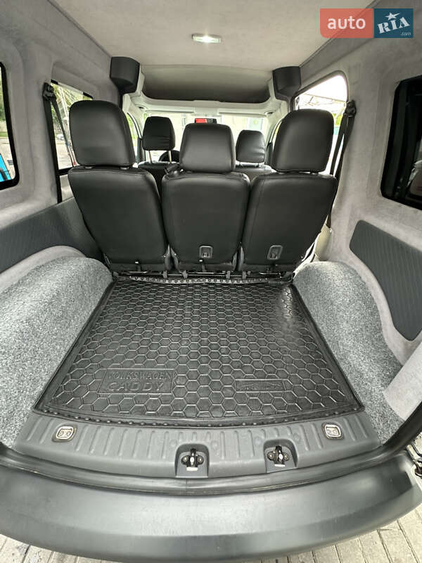 Минивэн Volkswagen Caddy 2014 в Киеве