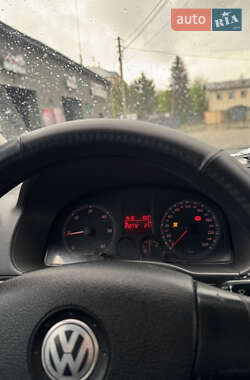 Вантажний фургон Volkswagen Caddy 2007 в 