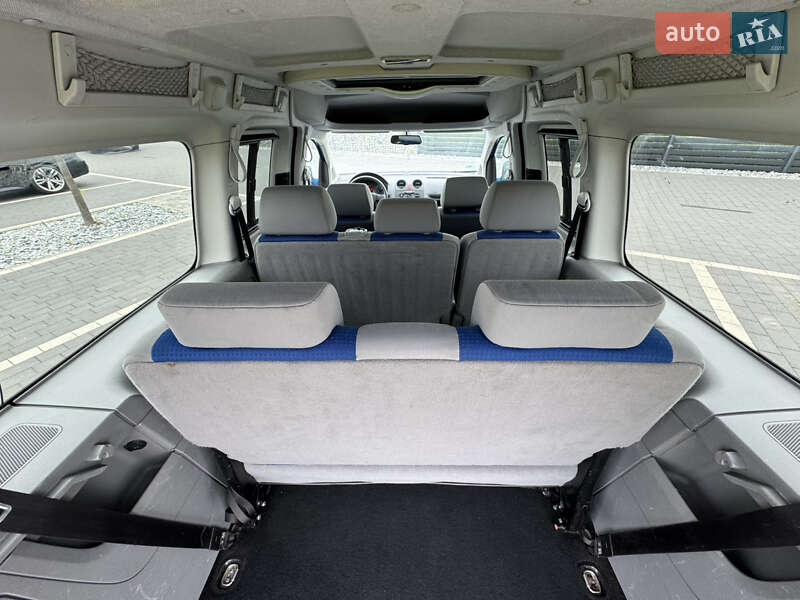 Мінівен Volkswagen Caddy 2010 в Мукачевому