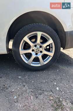 Минивэн Volkswagen Caddy 2011 в 