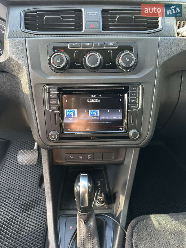 Минивэн Volkswagen Caddy 2016 в Киеве