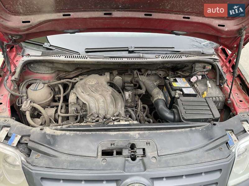 Мінівен Volkswagen Caddy 2006 в Києві