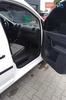 Грузовой фургон Volkswagen Caddy 2012 в 