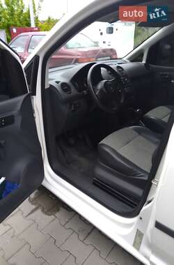 Грузовой фургон Volkswagen Caddy 2012 в 