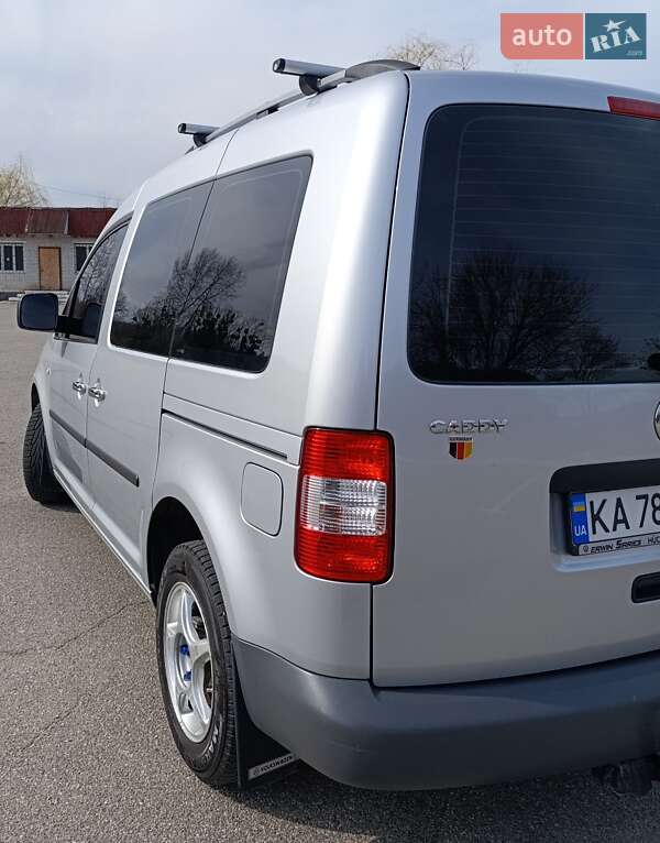 Мінівен Volkswagen Caddy 2009 в Києві