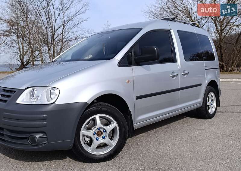 Мінівен Volkswagen Caddy 2009 в Києві