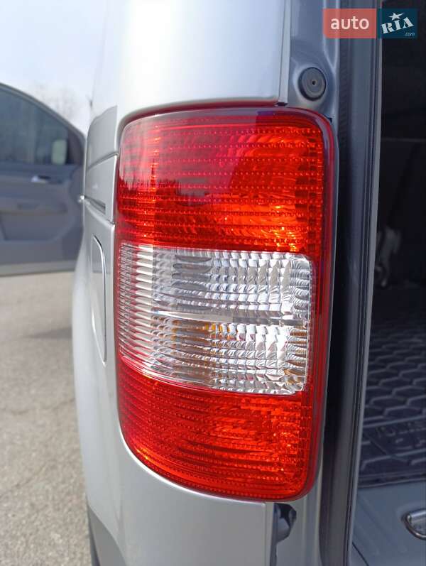 Мінівен Volkswagen Caddy 2009 в Києві