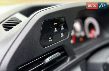 Минивэн Volkswagen Caddy 2022 в 