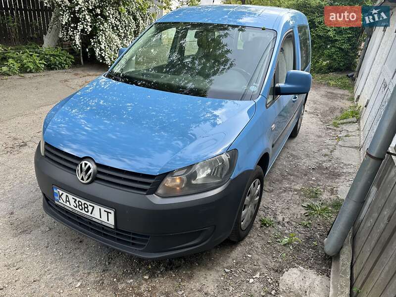 Мінівен Volkswagen Caddy 2011 в 