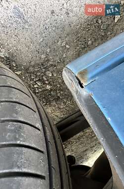 Мінівен Volkswagen Caddy 2011 в 