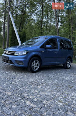 Грузопассажирский фургон Volkswagen Caddy 2015 в 