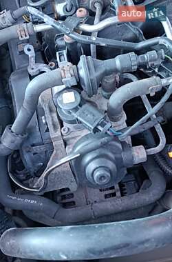 Мінівен Volkswagen Caddy 2011 в 