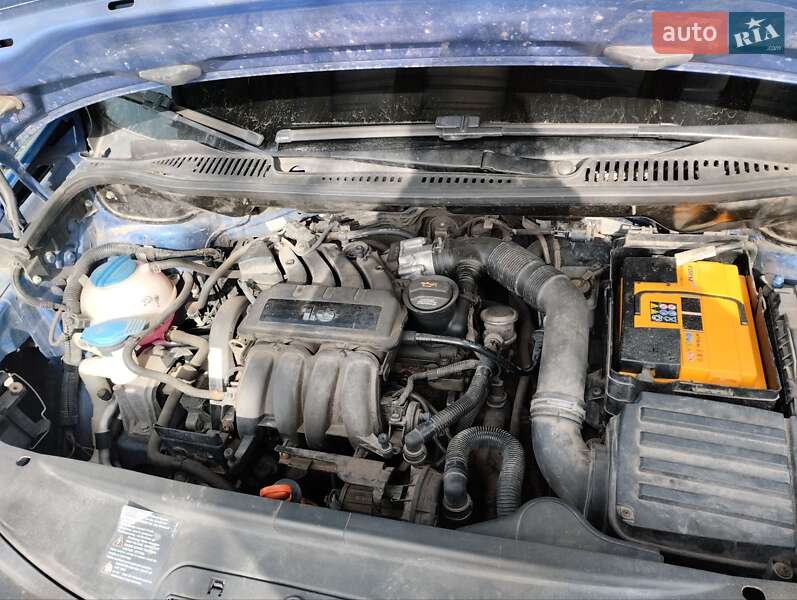Минивэн Volkswagen Caddy 2005 в Чугуеве