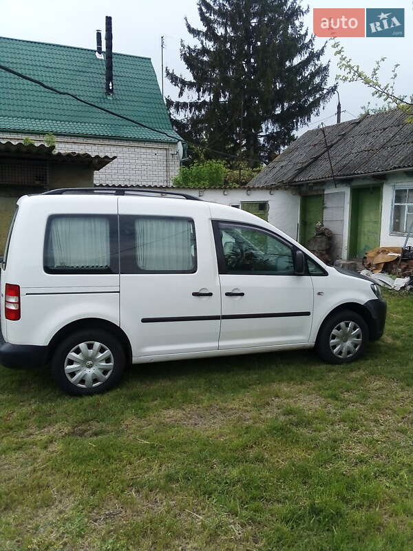 Минивэн Volkswagen Caddy 2012 в Киеве