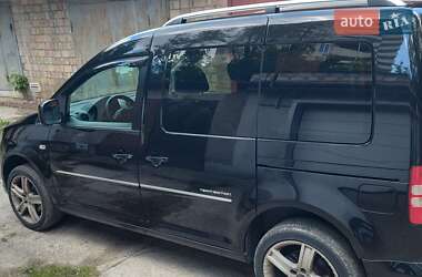 Минивэн Volkswagen Caddy 2015 в 