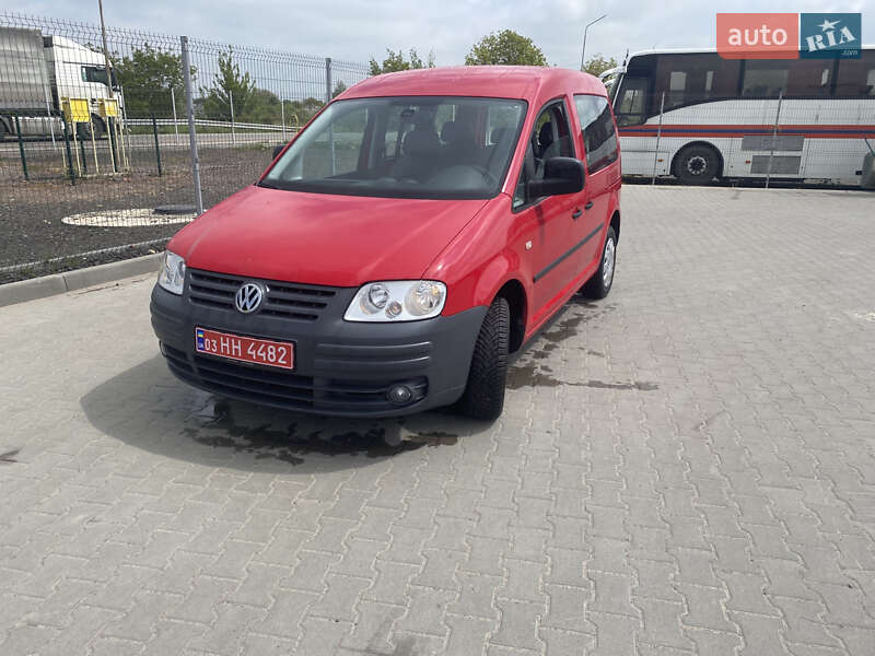 Минивэн Volkswagen Caddy 2009 в Нововолынске