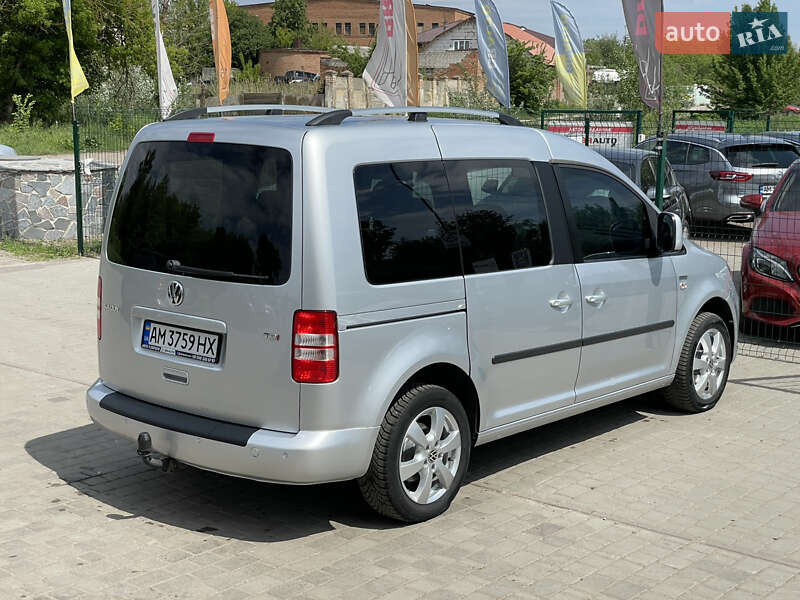 Минивэн Volkswagen Caddy 2015 в Бердичеве